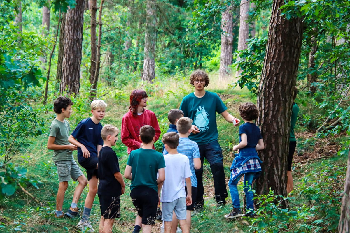 Kids op survivalkamp