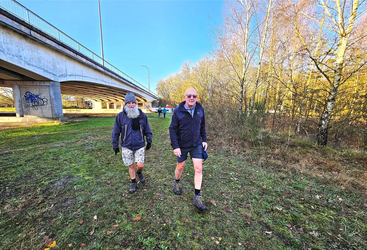 Net geen 900 wandelaars voor Waaltjesbostocht