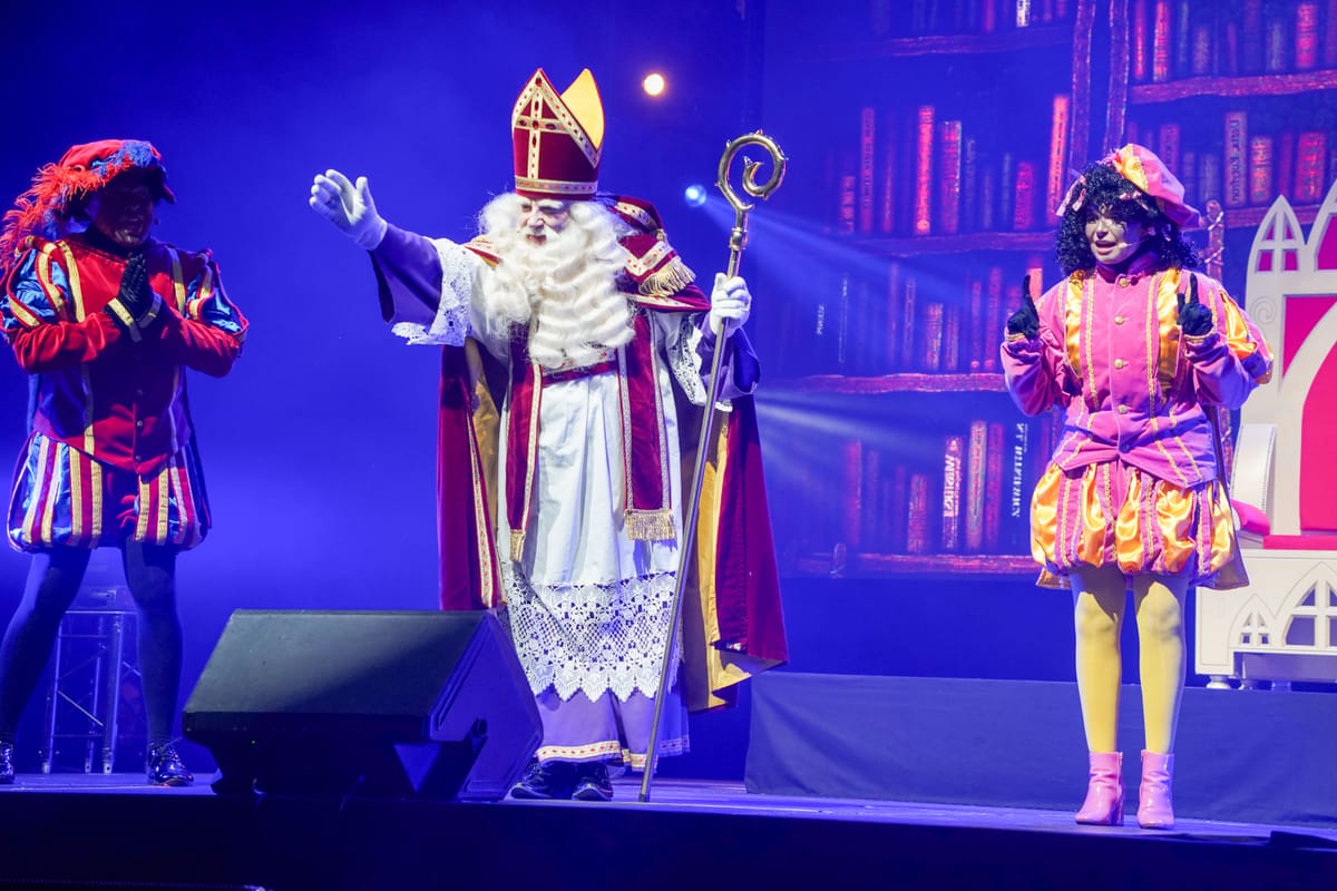 Sinterklaas brengt knappe show in De Soeverein