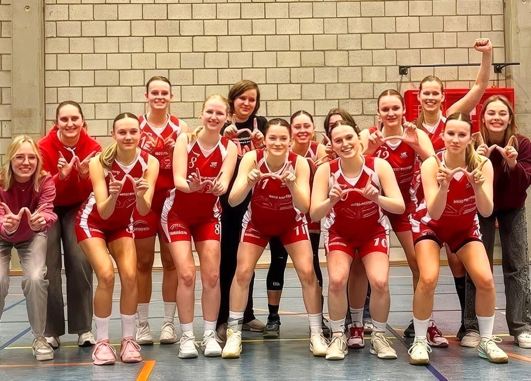 Basket dames Lommel B winnen van Hasselt BT