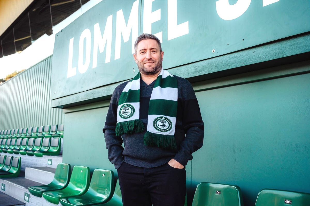 Lee Johnson nieuwe trainer Lommel SK