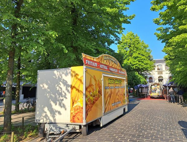 Vroege vogels op de Teutenmarkt