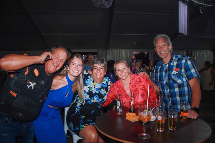 Gezelligheid troef op ApéroFest@BeachFest