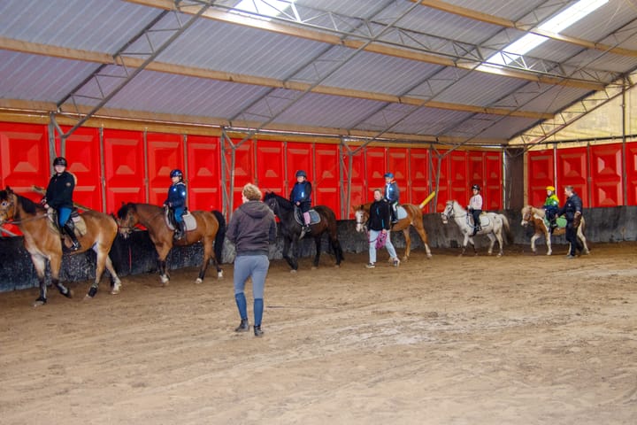 Pony-rijden... de droom van zovele kids