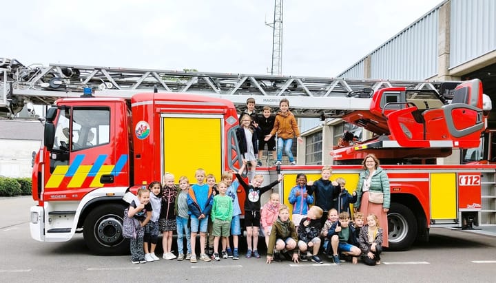 Oskar won een klasbezoek bij de brandweer