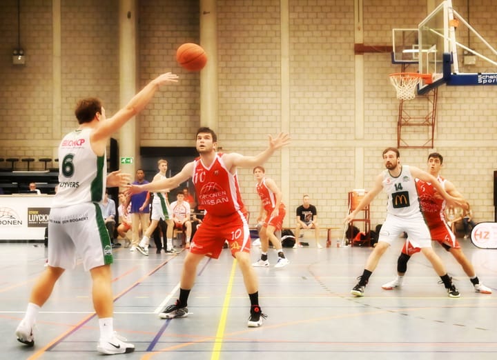 Basket Lommel verliest van Guco Lier