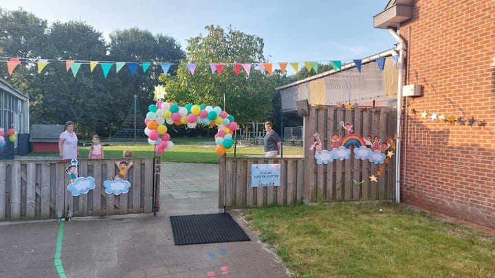 Ook Eltenbos verwelkomde leerlingen feestelijk