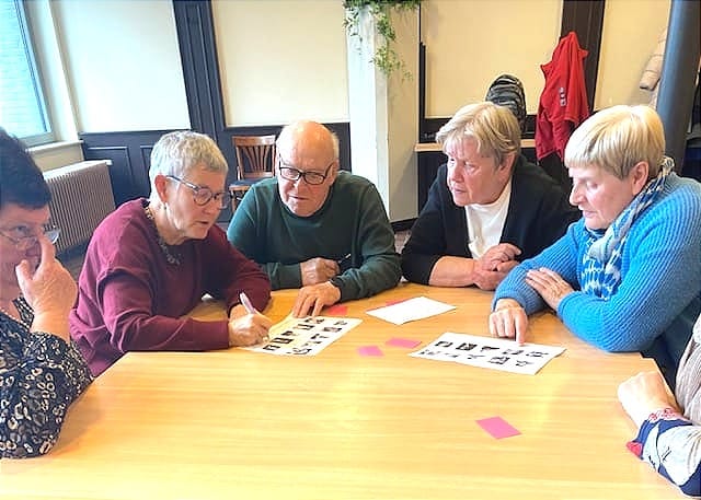 Gezellige quiznamiddag bij Samana-centrum