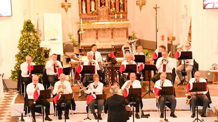 Kerstconcert De Heidegalm i.s.m. koor Lokomotief